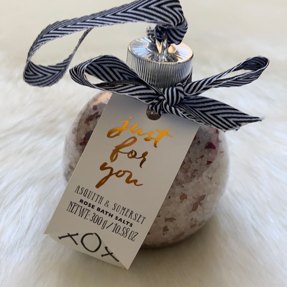 XOX ornament  just for you rose bath salts